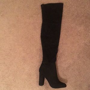 BRAND NEW ALDO STEINAR BLACK HIGH KNEE BOOTS